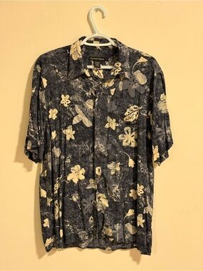 Denver Hayes Men's Rayon Shirt Size Medium Modern Fit Floral Leaf Print Blue